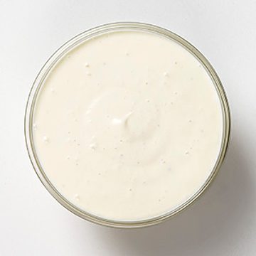 Menu Valkosipulisalaattikastike