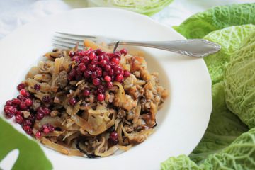 Nyhtökaura-kaalilaatikko